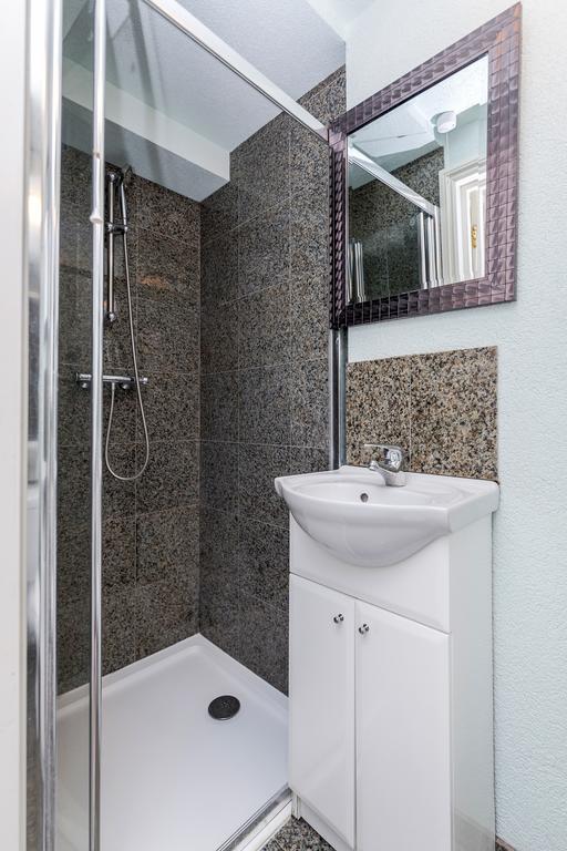 Watford General Suites Exteriör bild